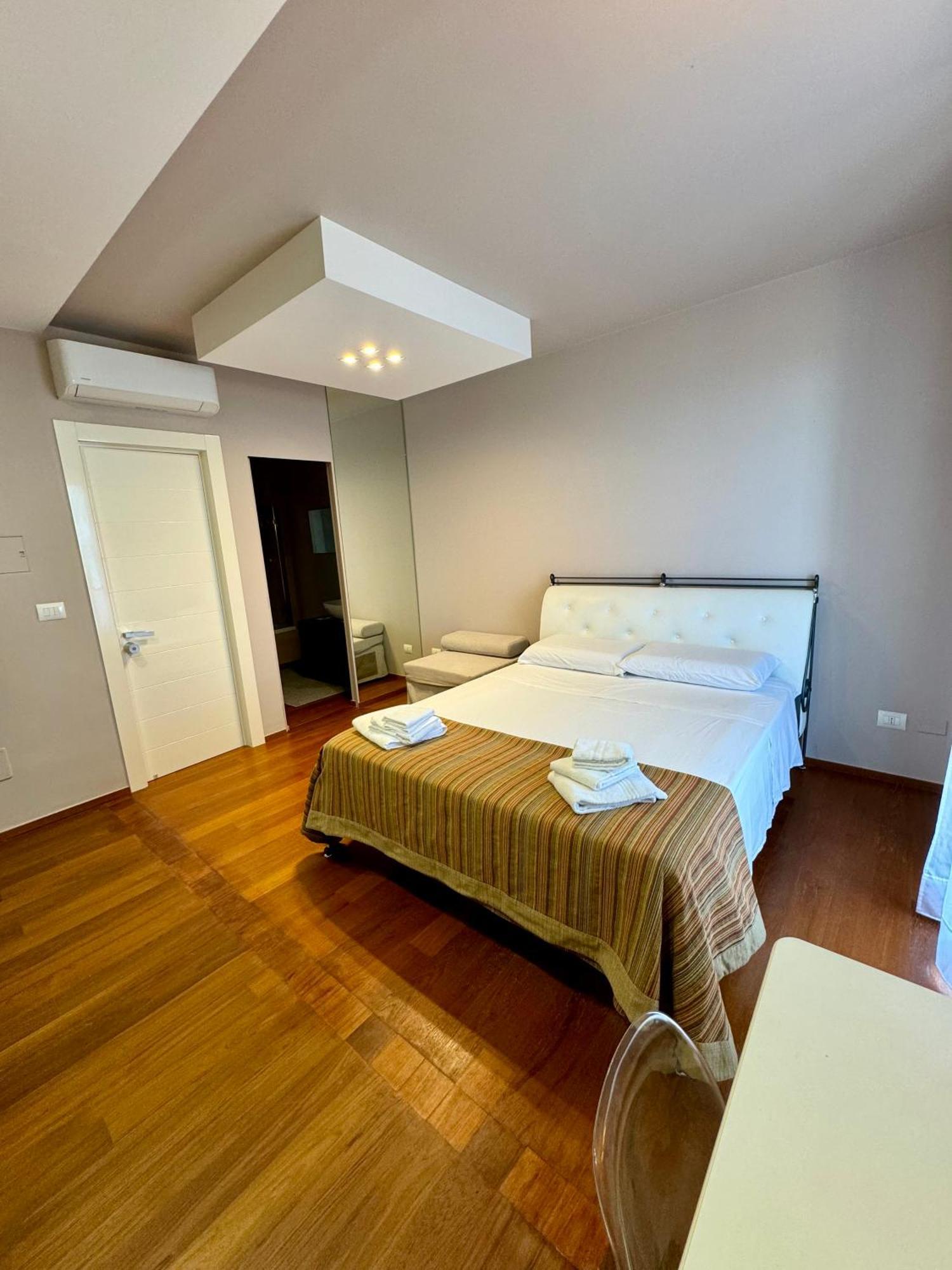 B&B L'Orizzonte บาร์เลตตา ภายนอก รูปภาพ